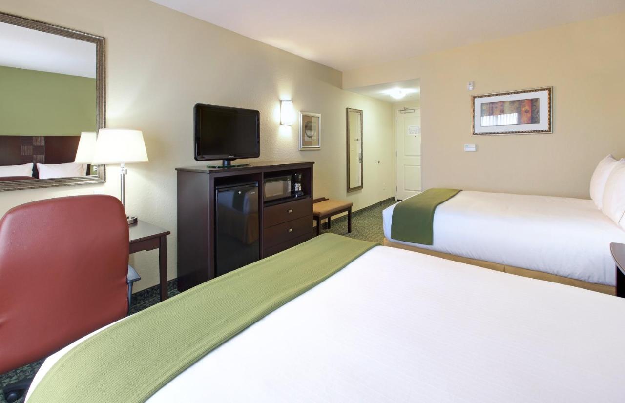 Holiday Inn Express & Suites Covington, An Ihg Hotel Kültér fotó