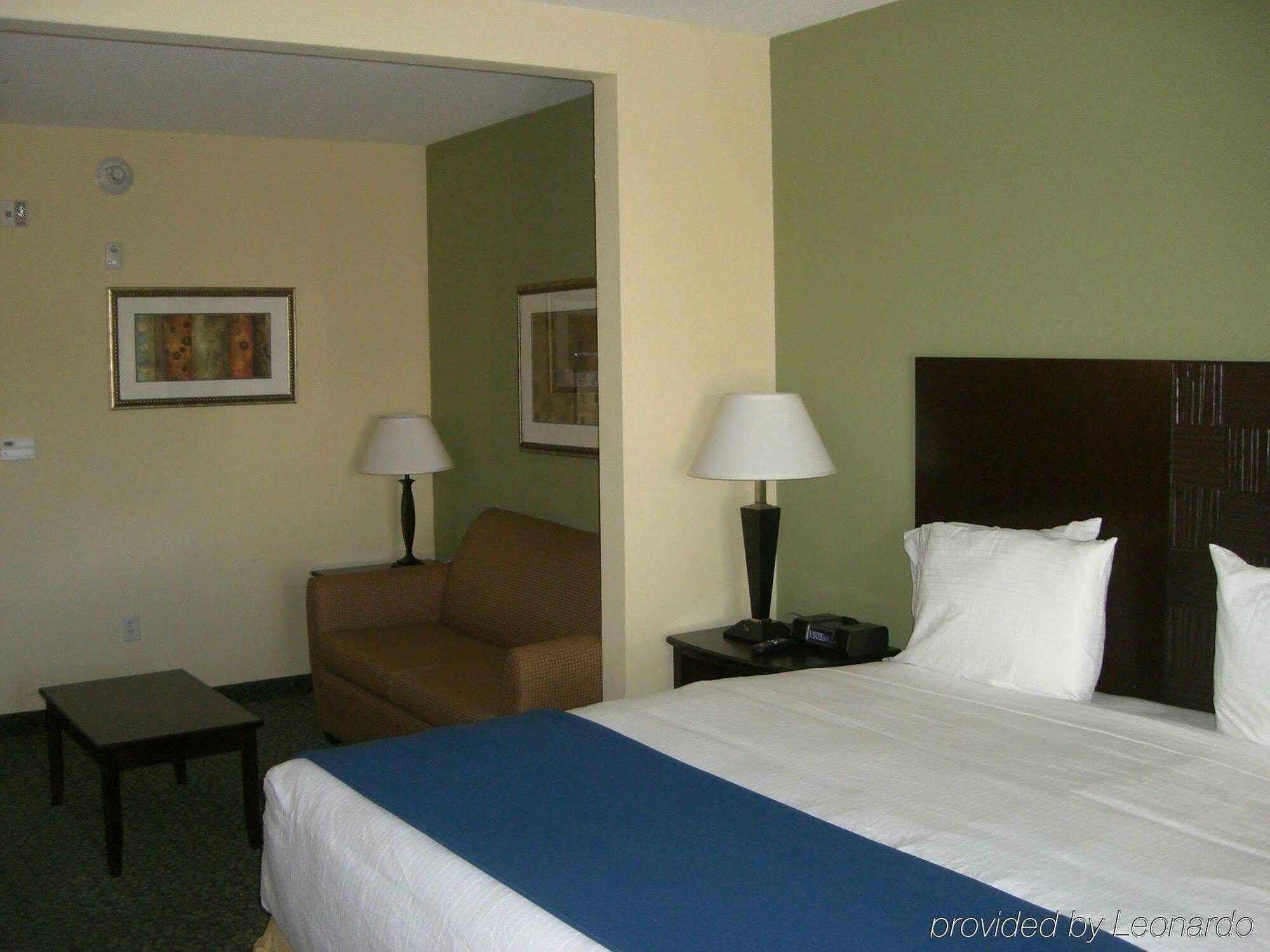 Holiday Inn Express & Suites Covington By Ihg Szoba fotó