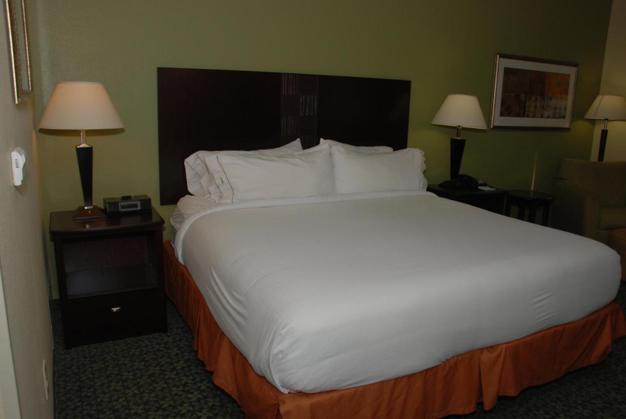 Holiday Inn Express & Suites Covington, An Ihg Hotel Kültér fotó